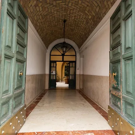 Guesthost - Trastevere Charming 罗马